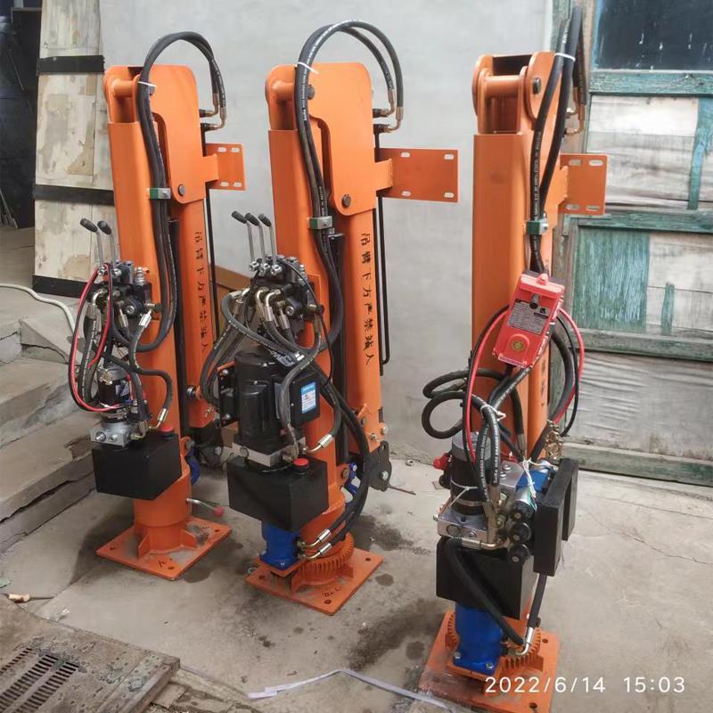 玉里镇重汽蓝牌随车吊 3.2吨 国六动力强 液压驱动 农用自卸起重机